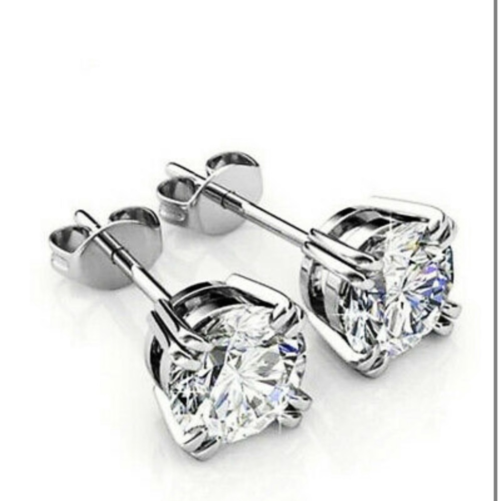 New Sterling silver diamond stud earrings